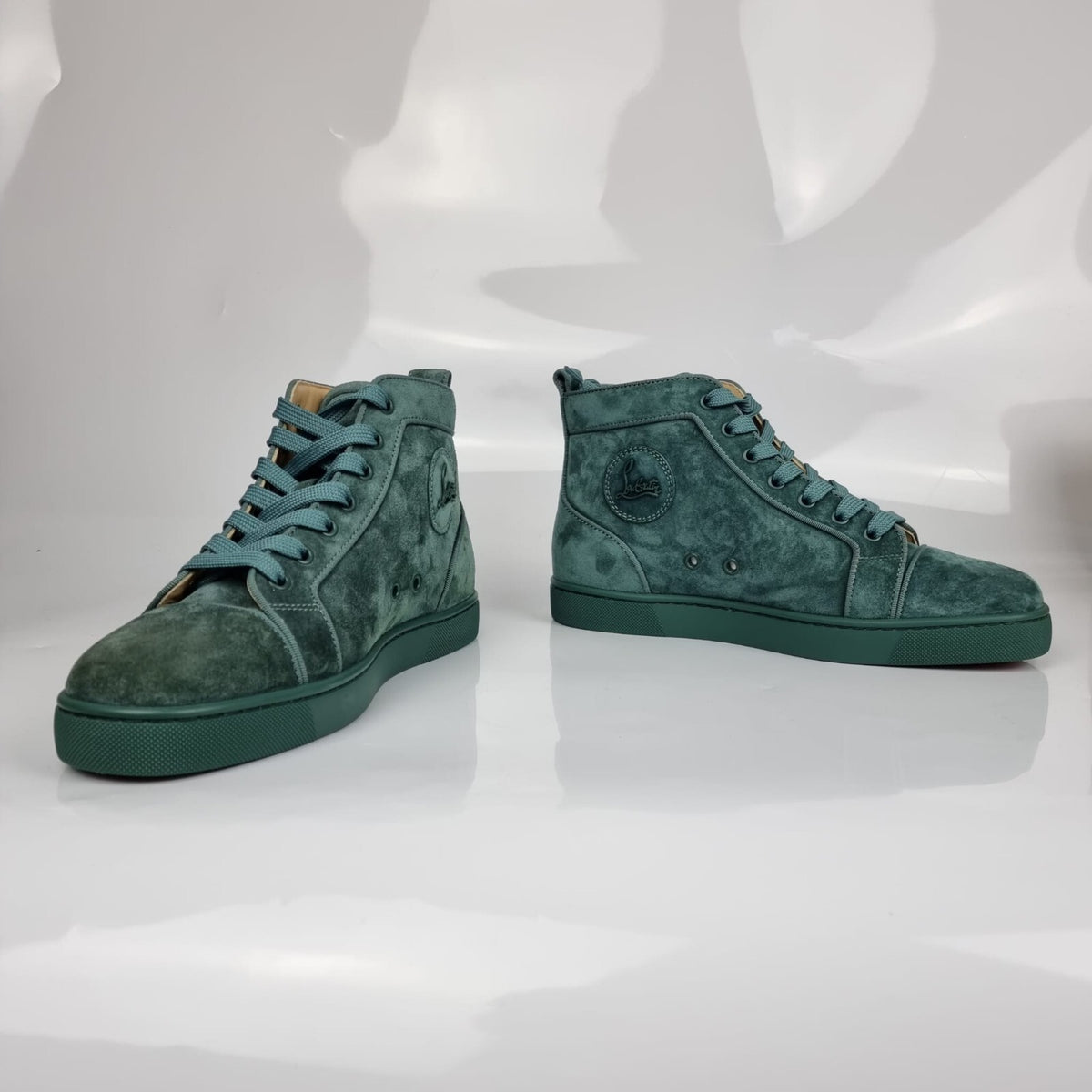 CHRISTIAN LOUBOUTIN Louis Orlato Suede Verveine Sneakers New Size 39.5 US 6.5
