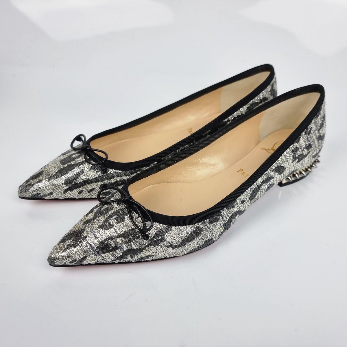 CHRISTIAN LOUBOUTIN Silver Flats New Size 38.5 US 8.5