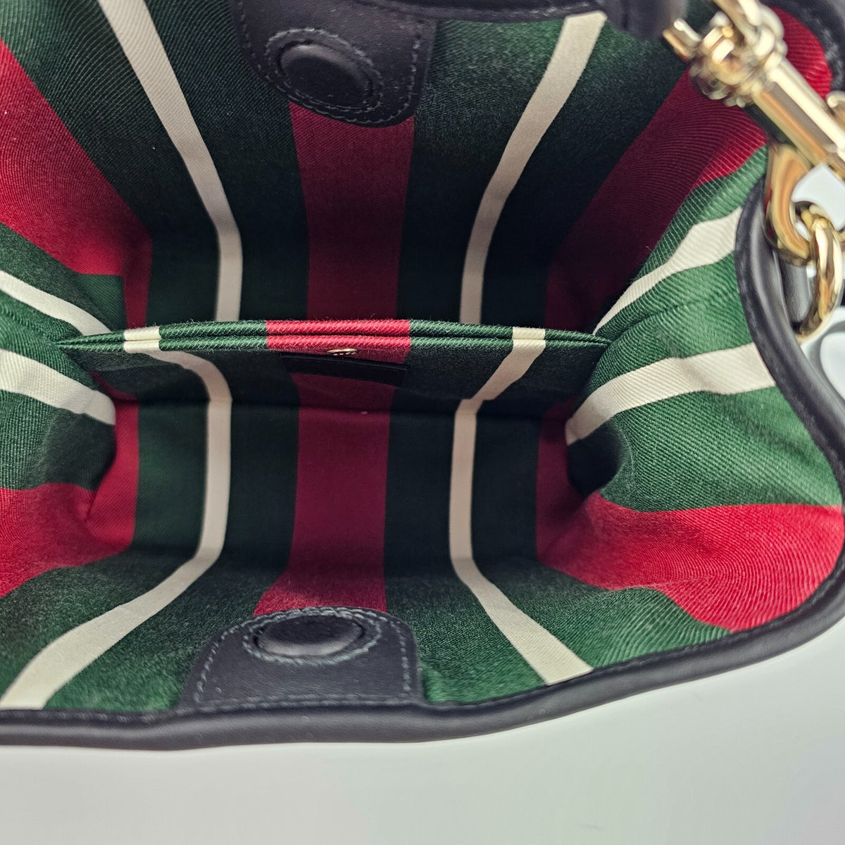 GUCCI GG Emblem Small $2280 Beige And Dark Brown Fabric Bucket Bag New