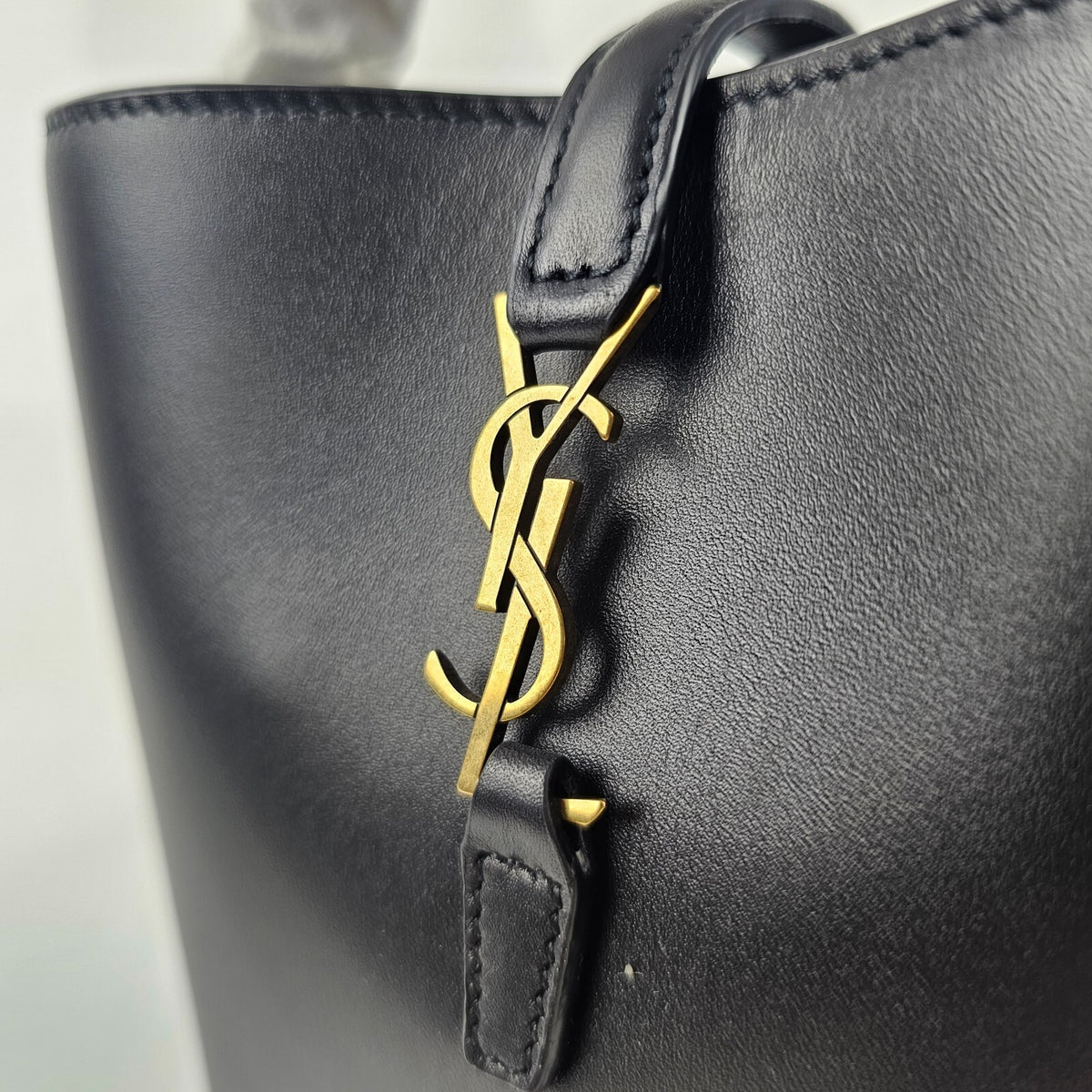 SAINT LAURENT Le 37 Mini $2300 Black Leather bucket Bag New & Authentic