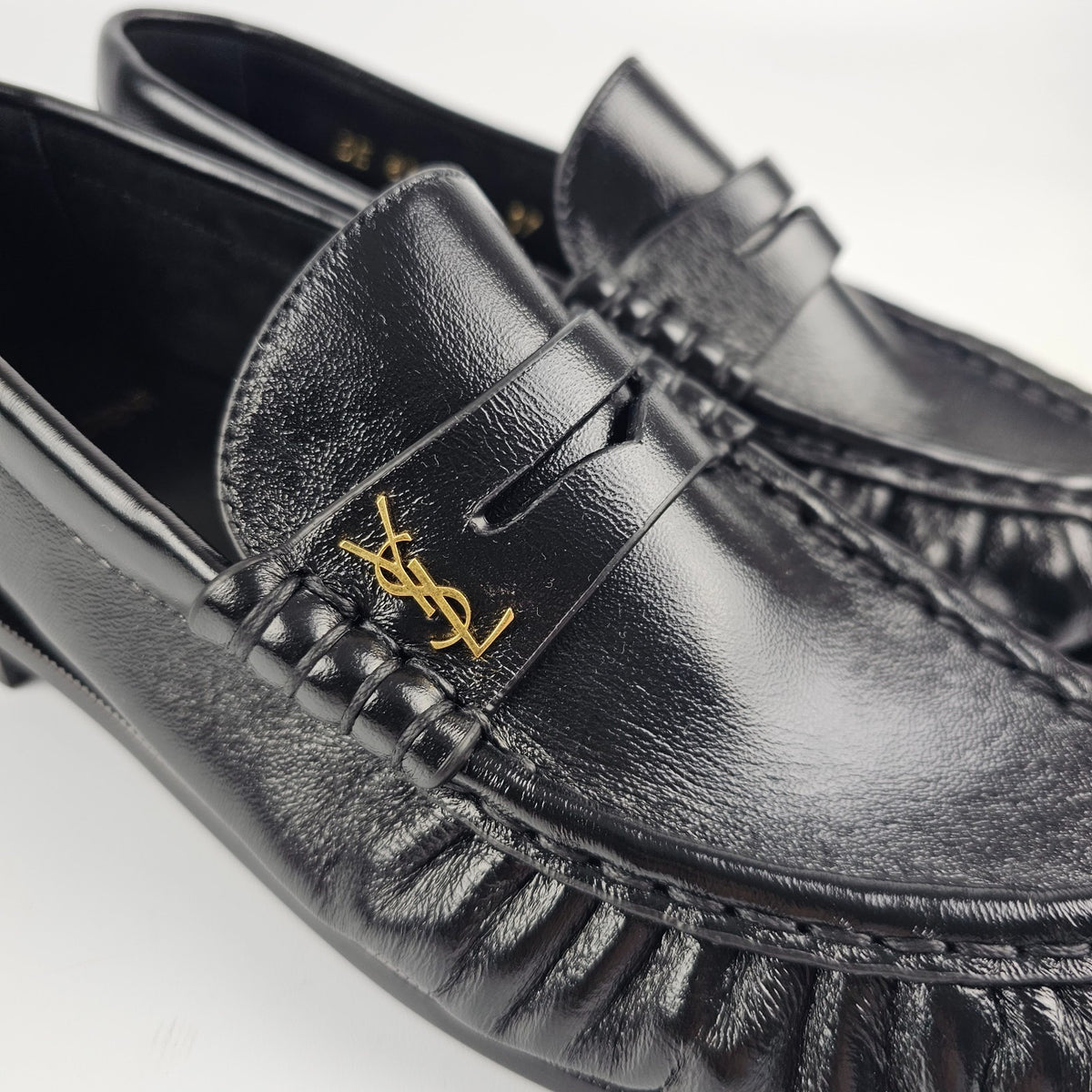 SAINT LAURENT Le Loafer Supple $1150 Black Shiny Leather Loafers New & Authentic