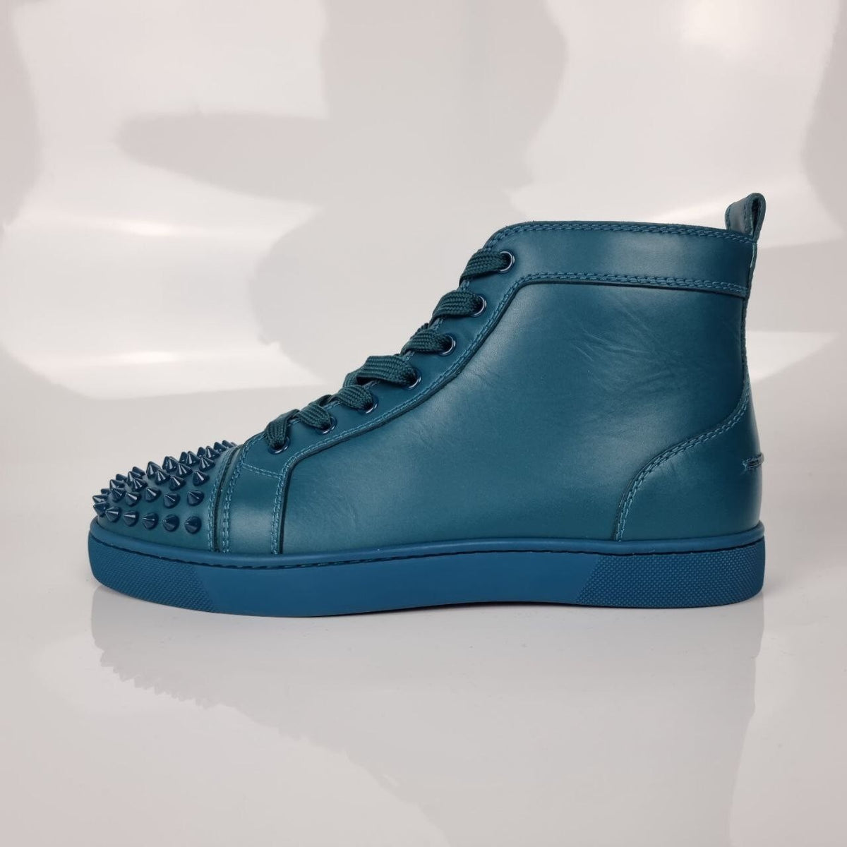 CHRISTIAN LOUBOUTIN Lou Spikes Amazonia Size 41.5 US 8.5