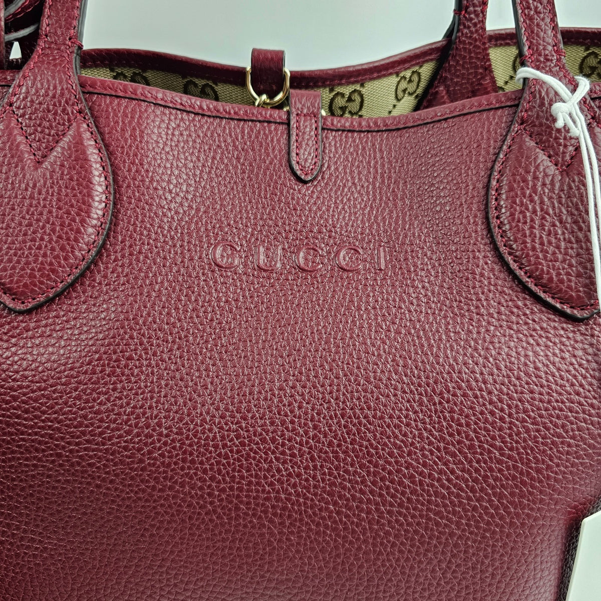 GUCCI Totissima Large $2800 Rosso Ancora Red Leather Tote Bag New & Authentic