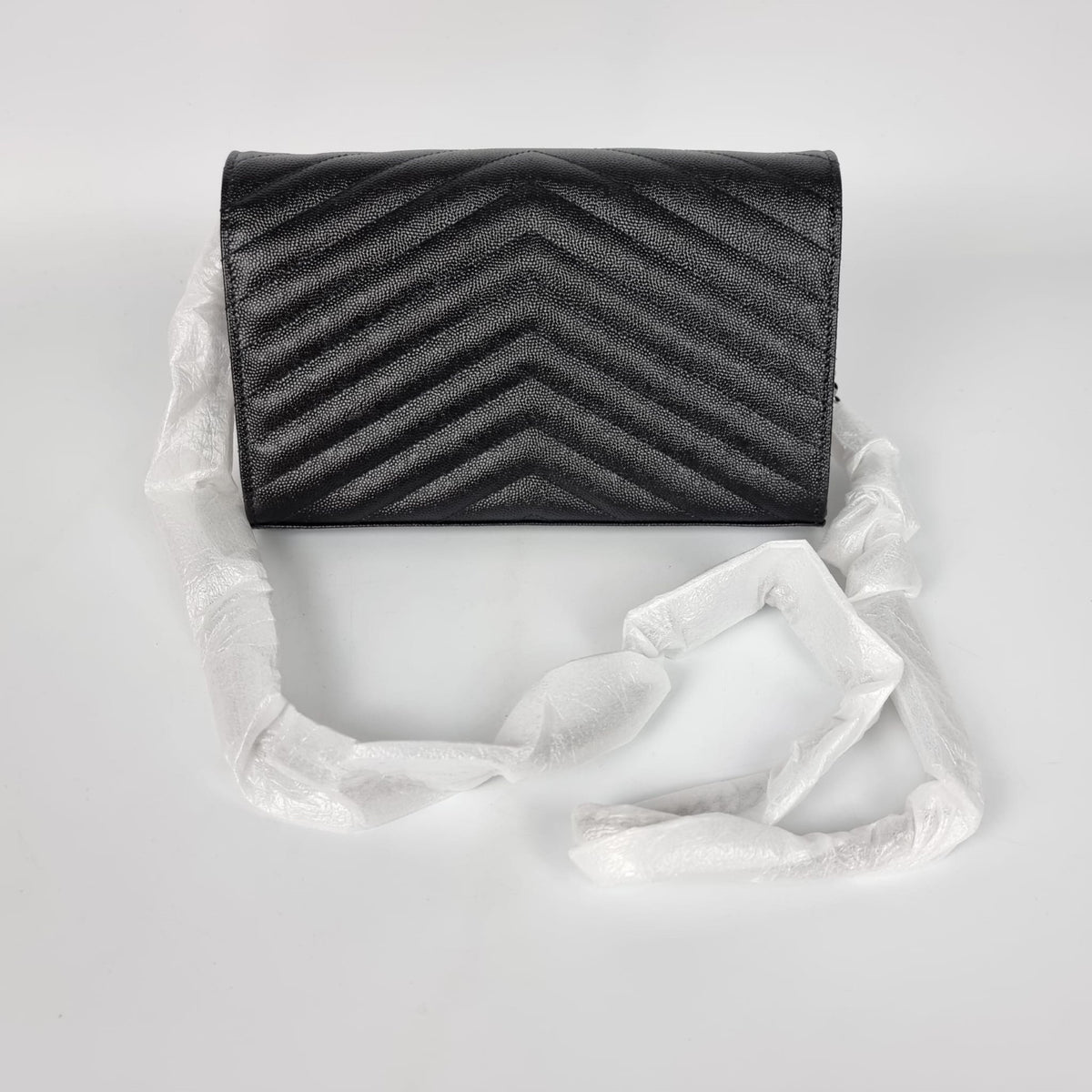 SAINT LAURENT Cassandre Classic $1600 Black/Silver Leather Chain Wallet New