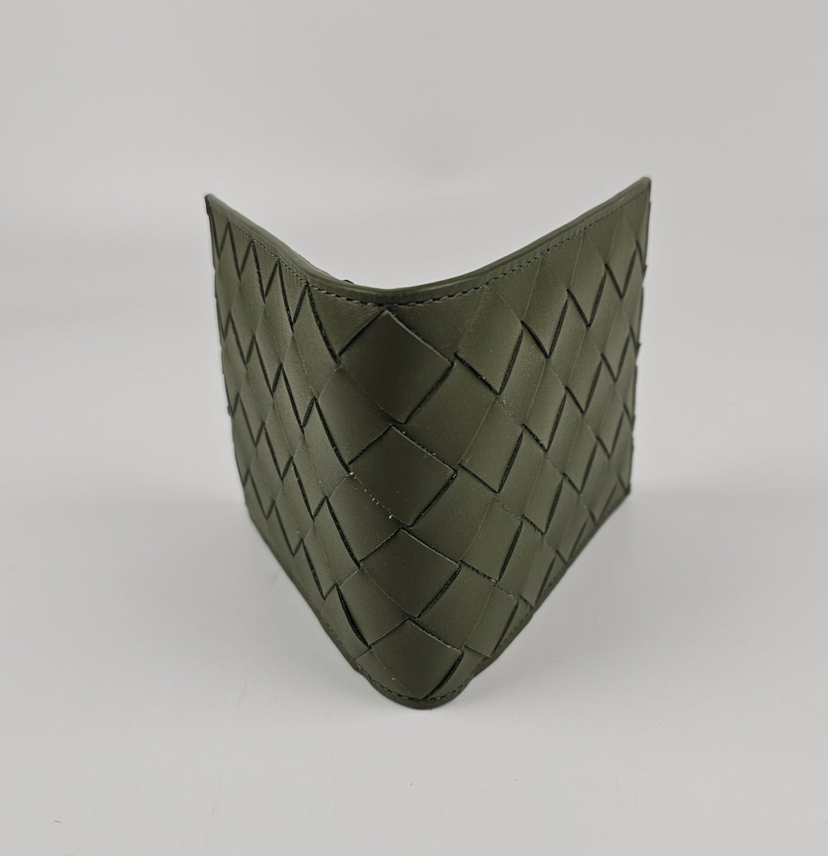 BOTTEGA VENETA Intrecciato $690 Green Bi-Fold Wallet New & Authentic