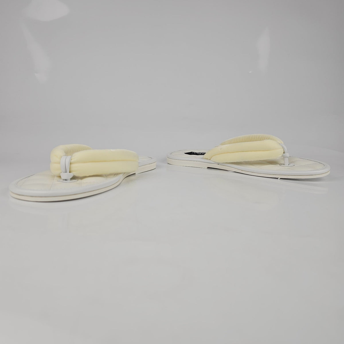 TOM FORD Brighton White Velvet Flip Flops New Size 39 US 9