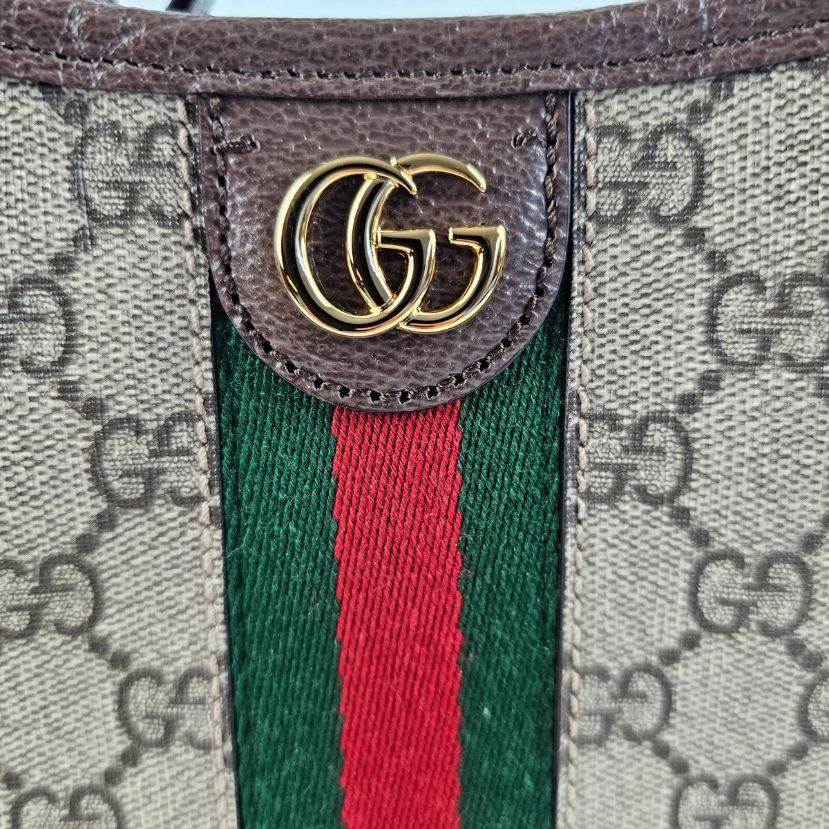 GUCCI Ophidia Small $2250 Beige/Ebony Shoulder Bag New And Authentic
