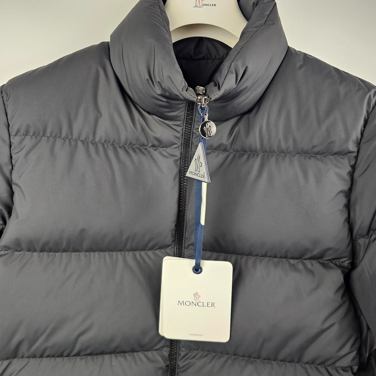 MONCLER Mauzun $1680 Women's Navy Down Jacket New