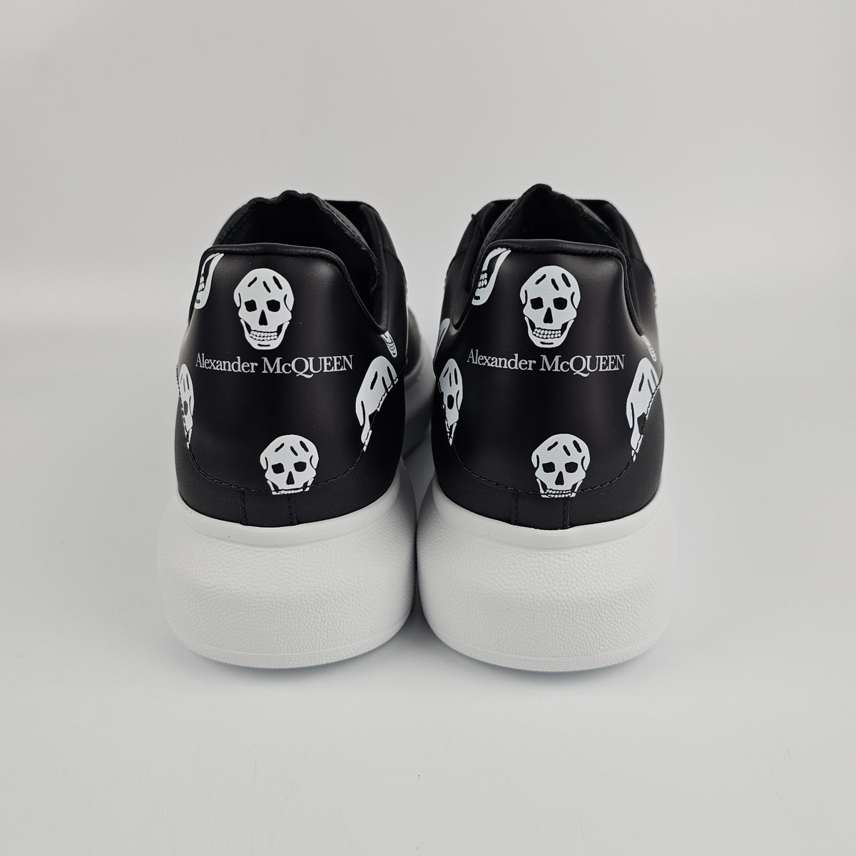 ALEXANDER MCQUEEN Men's Oversized Black/White $760 Sneakers New & Authentic