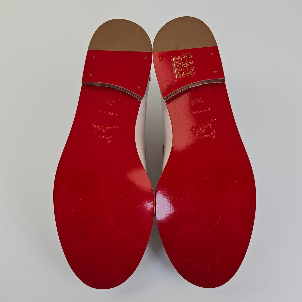 CHRISTIAN LOUBOUTIN CL Moc Flat Leche Pink Patent Leather Loafers New Size 38.5