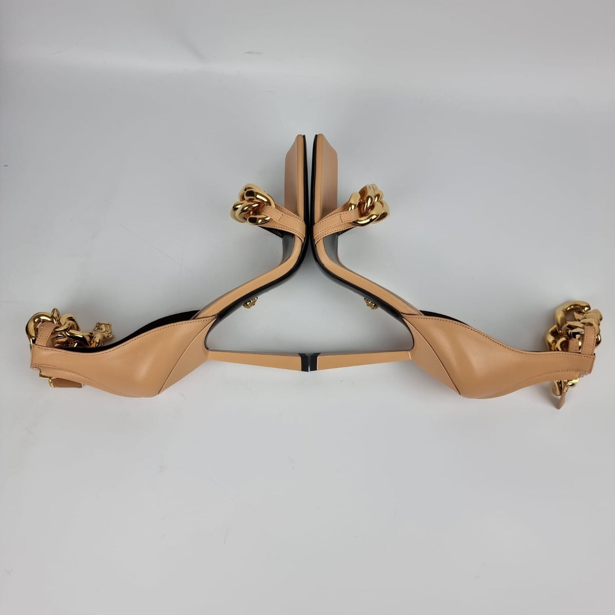 VERSACE 110mm Beige Gold Chain Strap Sandals New Size 38.5 US 8.5