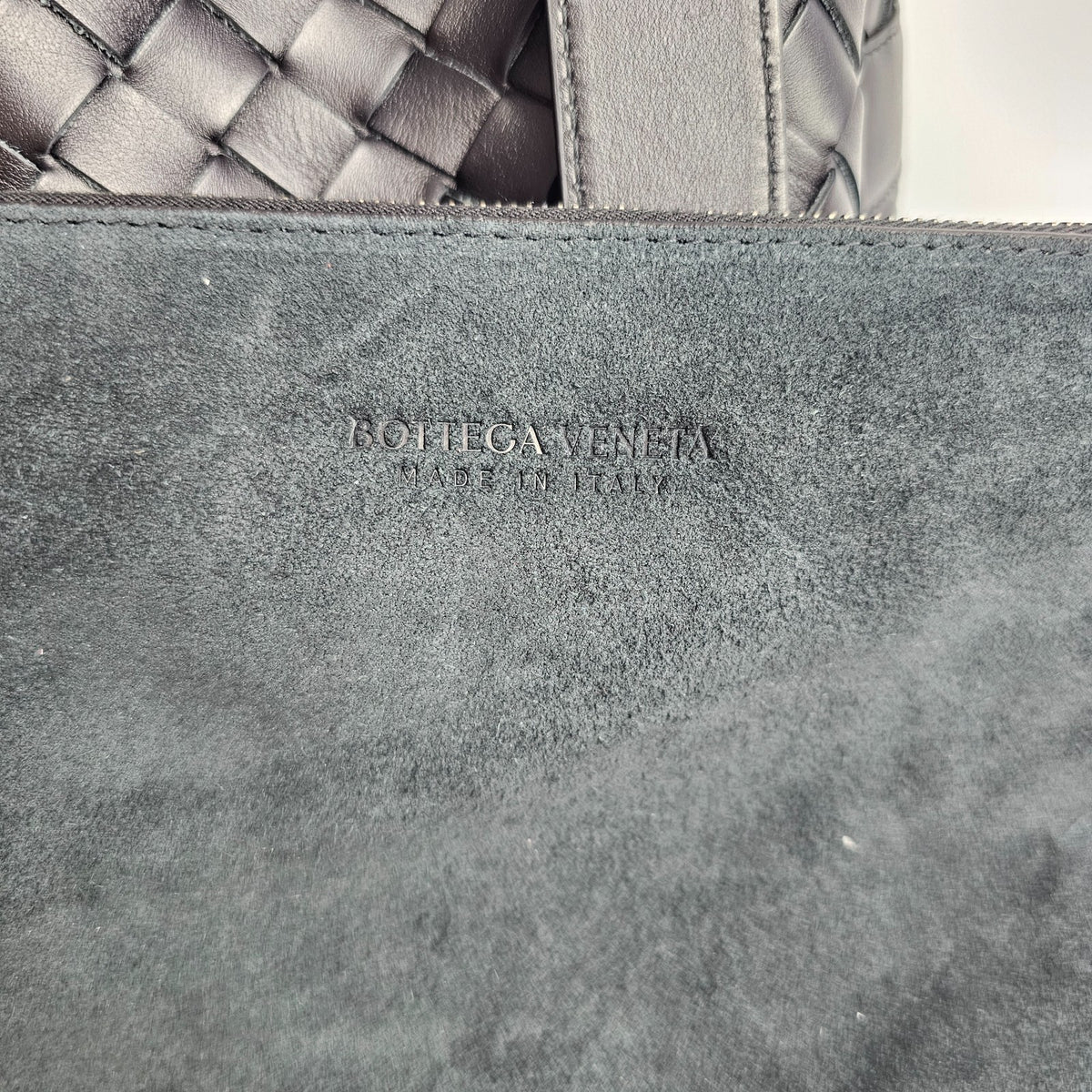 BOTTEGA VENETA $5900 Black Intrecciato Leather Medium Duffle Bag New & Authentic