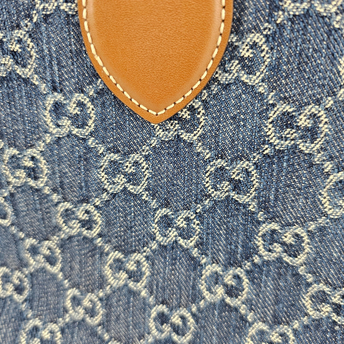 GUCCI Totissima Small $2180 Blue GG Denim Tote Bag New & Authentic