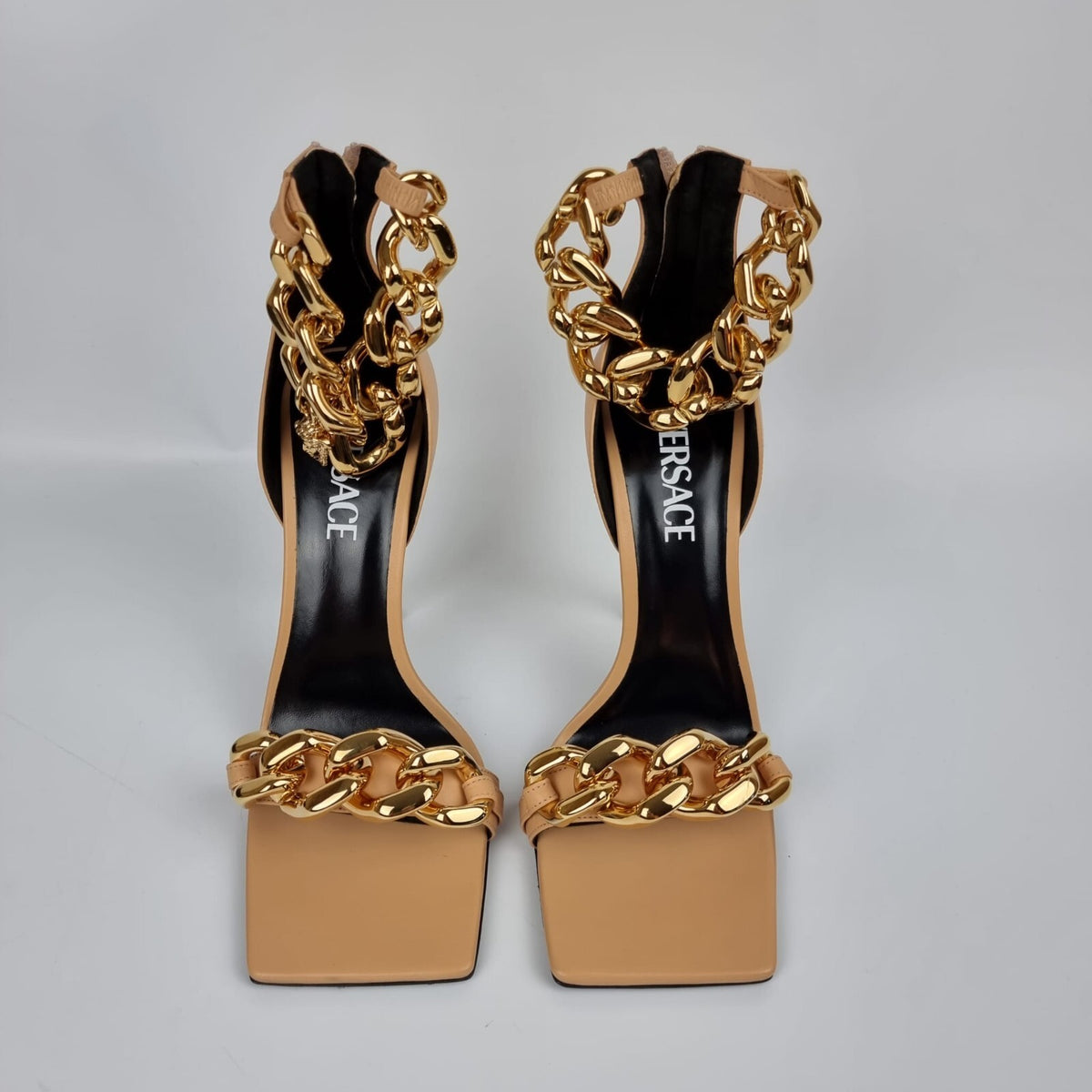VERSACE 110mm Beige Gold Chain Strap Sandals New Size 38.5 US 8.5