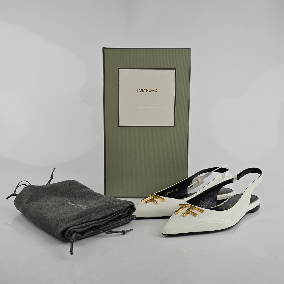 TOM FORD White Patent Leather Flats New Size 36 US 6