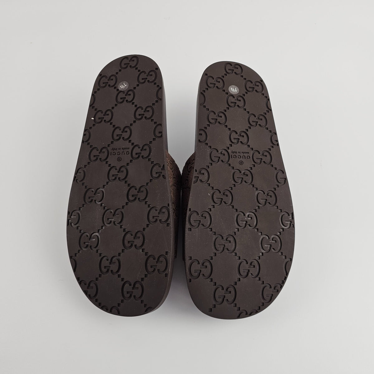 GUCCI $820 Men's Brown GG Suede Slide Sandals New & Authentic