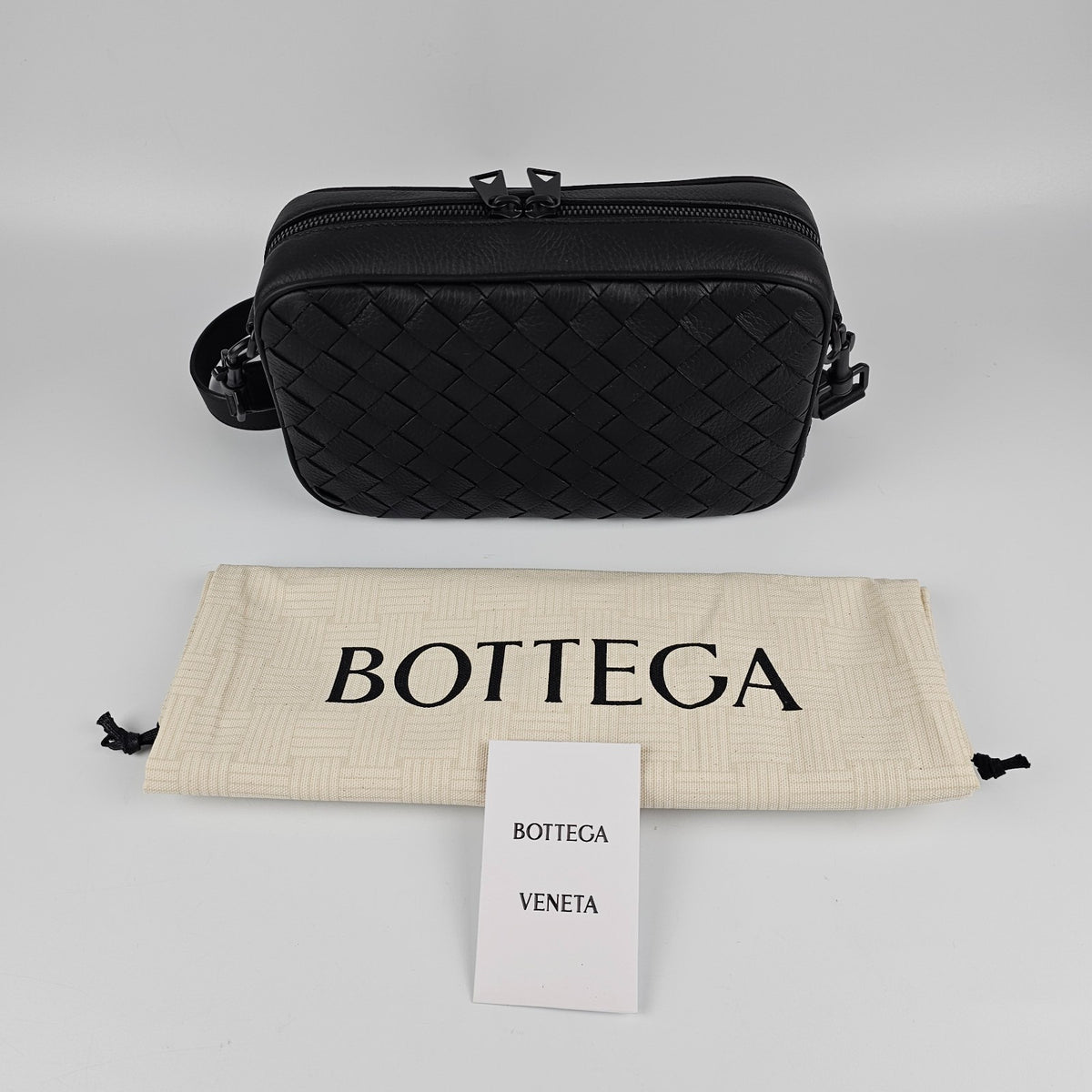 BOTTEGA VENETA $3200 Black Small Intrecciato Camera Bag New & Authentic
