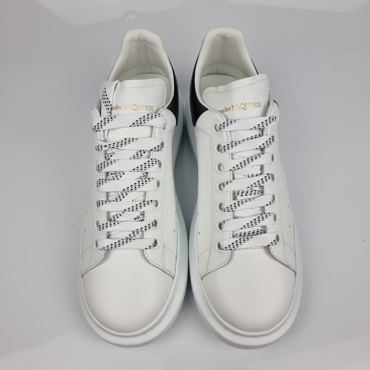 ALEXANDER MCQUEEN Larry White And Black Leather Sneakers New Size 41 US 8