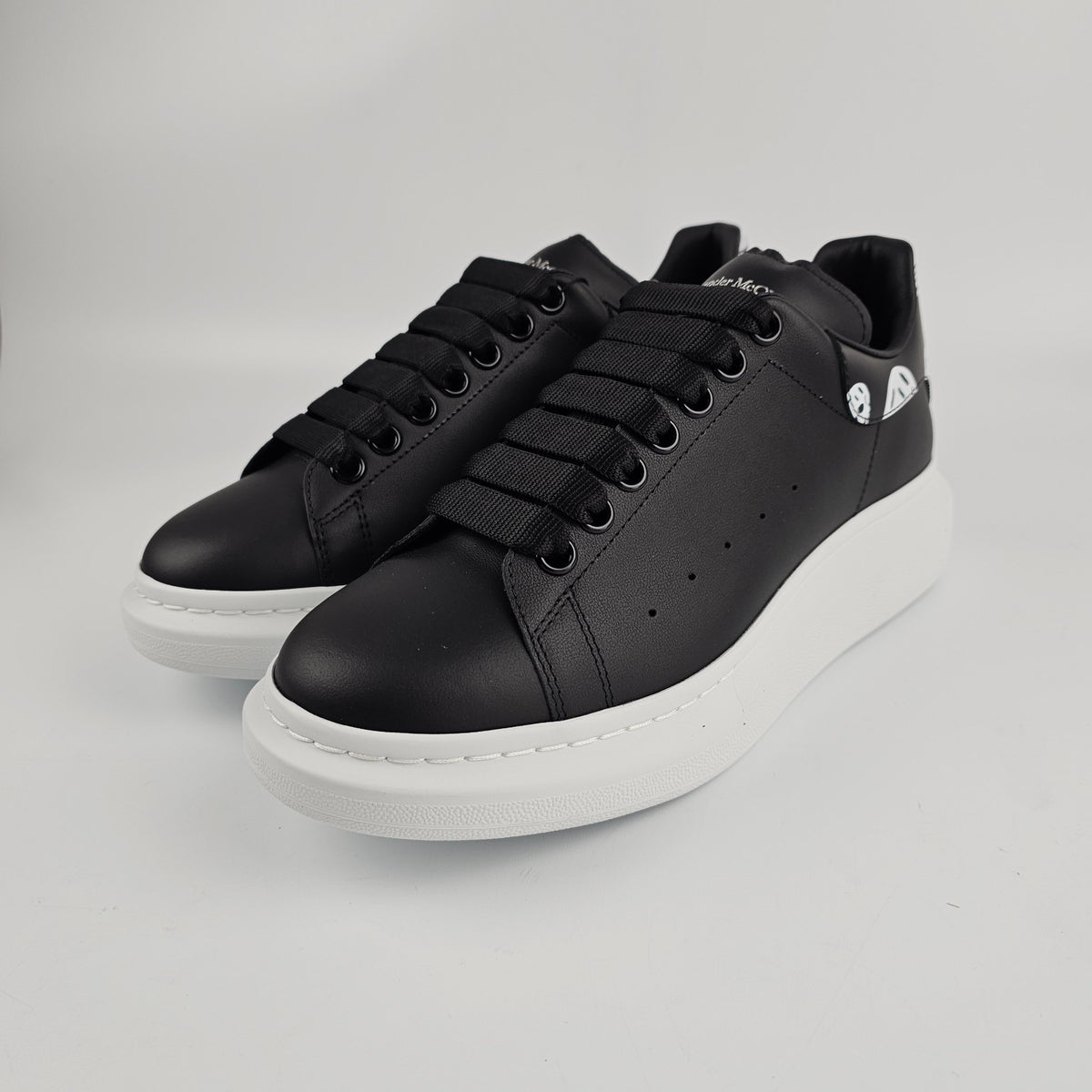 ALEXANDER MCQUEEN Men's Oversized Black/White $760 Sneakers New & Authentic