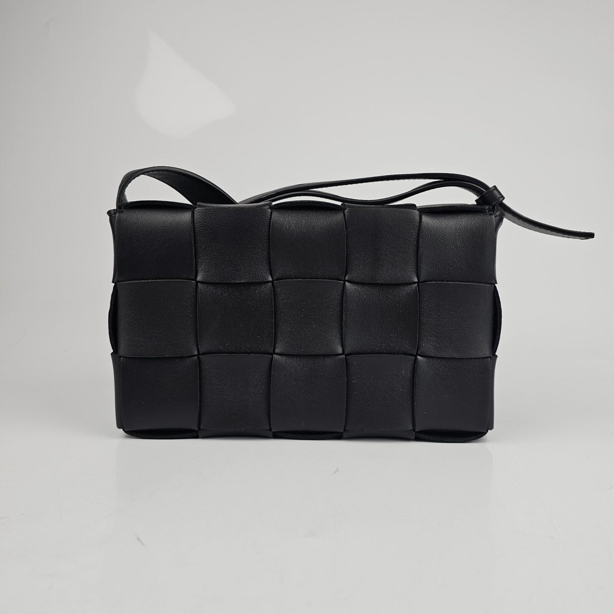 BOTTEGA VENETA Cassette Medium Intreccio Black Leather Shoulder Bag New