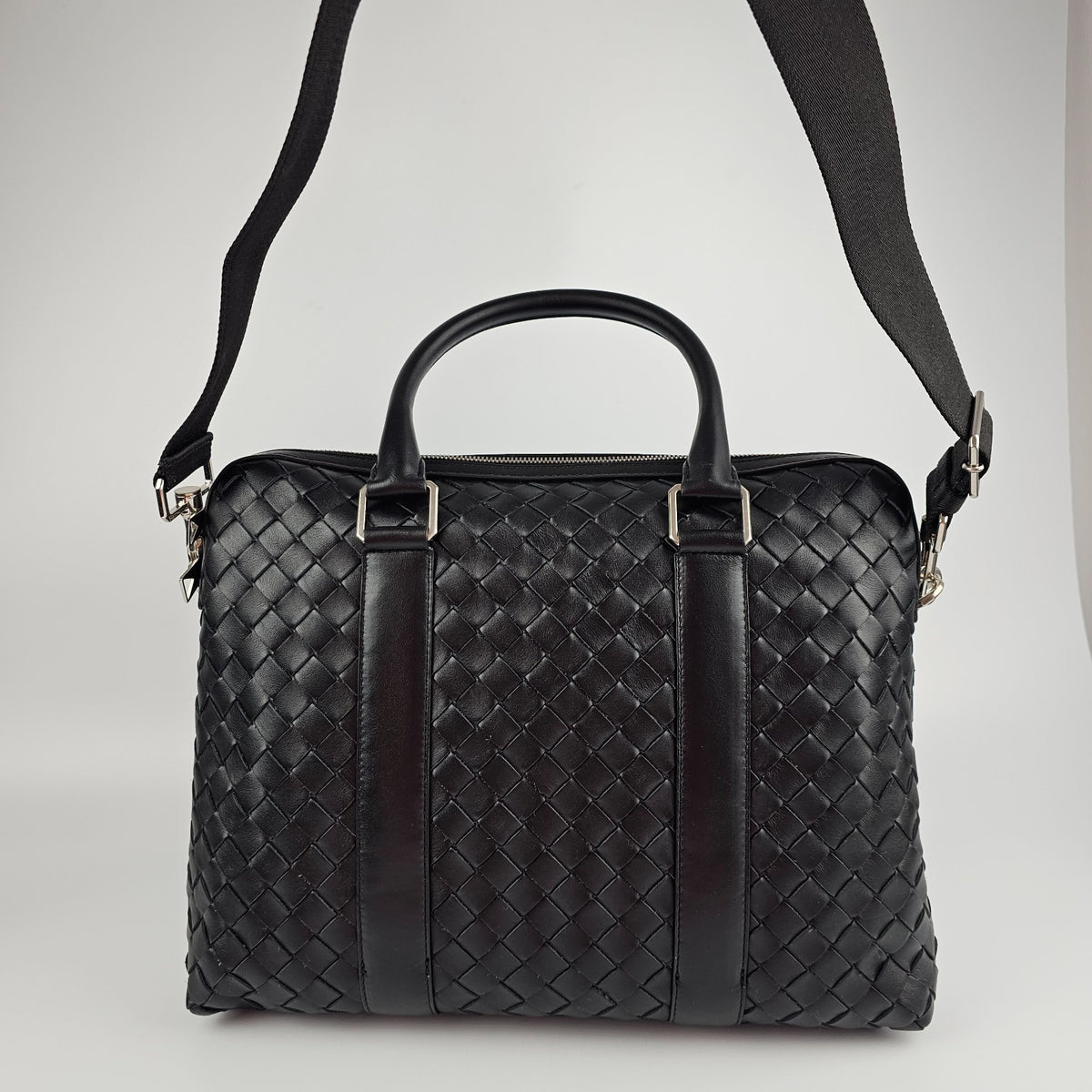 BOTTEGA VENETA $4100 Black Slim Intrecciato Leather Briefcase New & Authentic