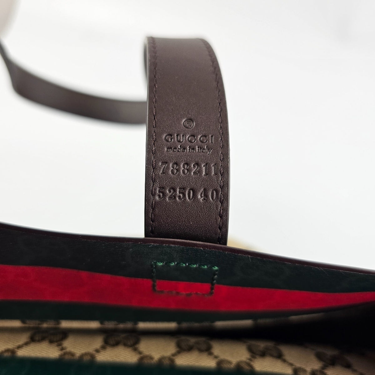 GUCCI Totissima Small $2100 Beige And Ebony GG Canvas Tote Bag New & Authentic
