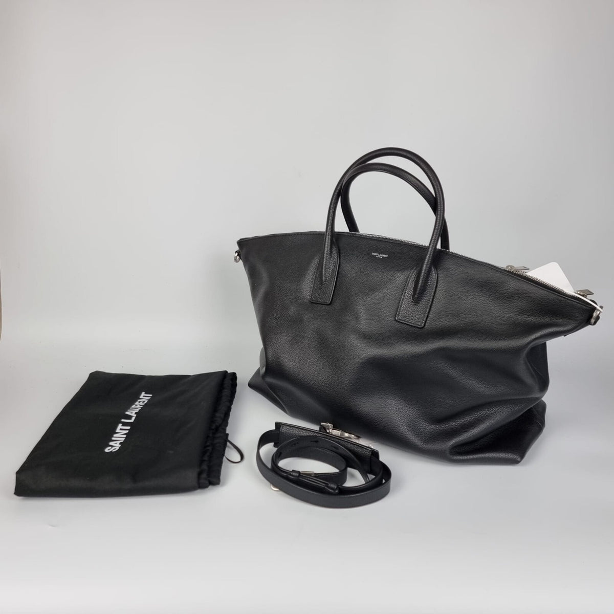 SAINT LAURENT $3050 Giant Bowling Black Leather Tote Bag New