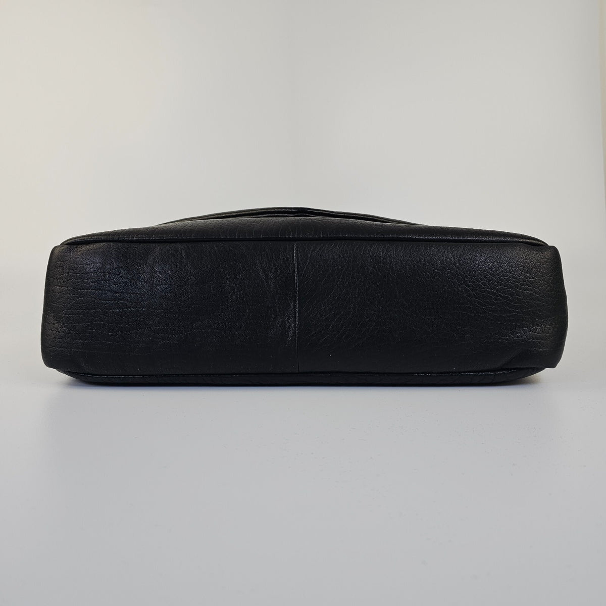 Saint Laurent Calypso Large $3500 Black Grained Lambskin Shoulder Bag New
