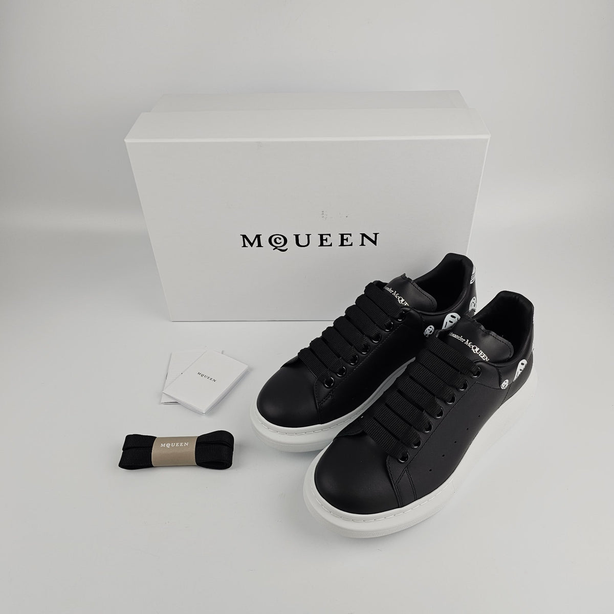 ALEXANDER MCQUEEN Men's Oversized Black/White $760 Sneakers New & Authentic