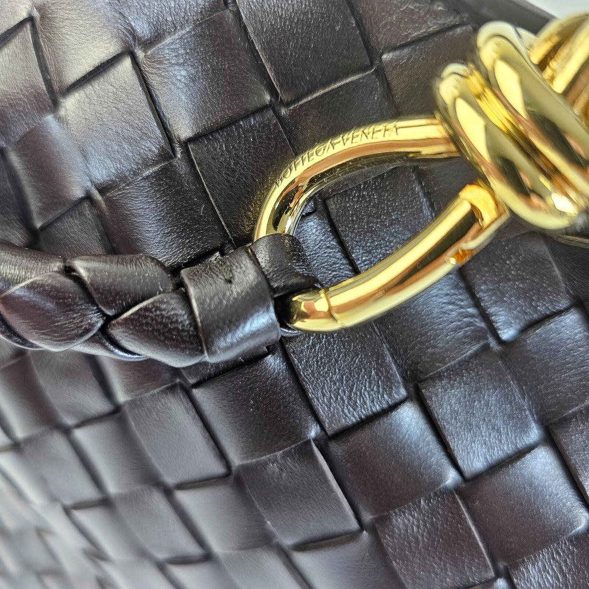 BOTTEGA VENETA Andiamo Medium $5700 Fondant Brown Leather Top Handle Bag New