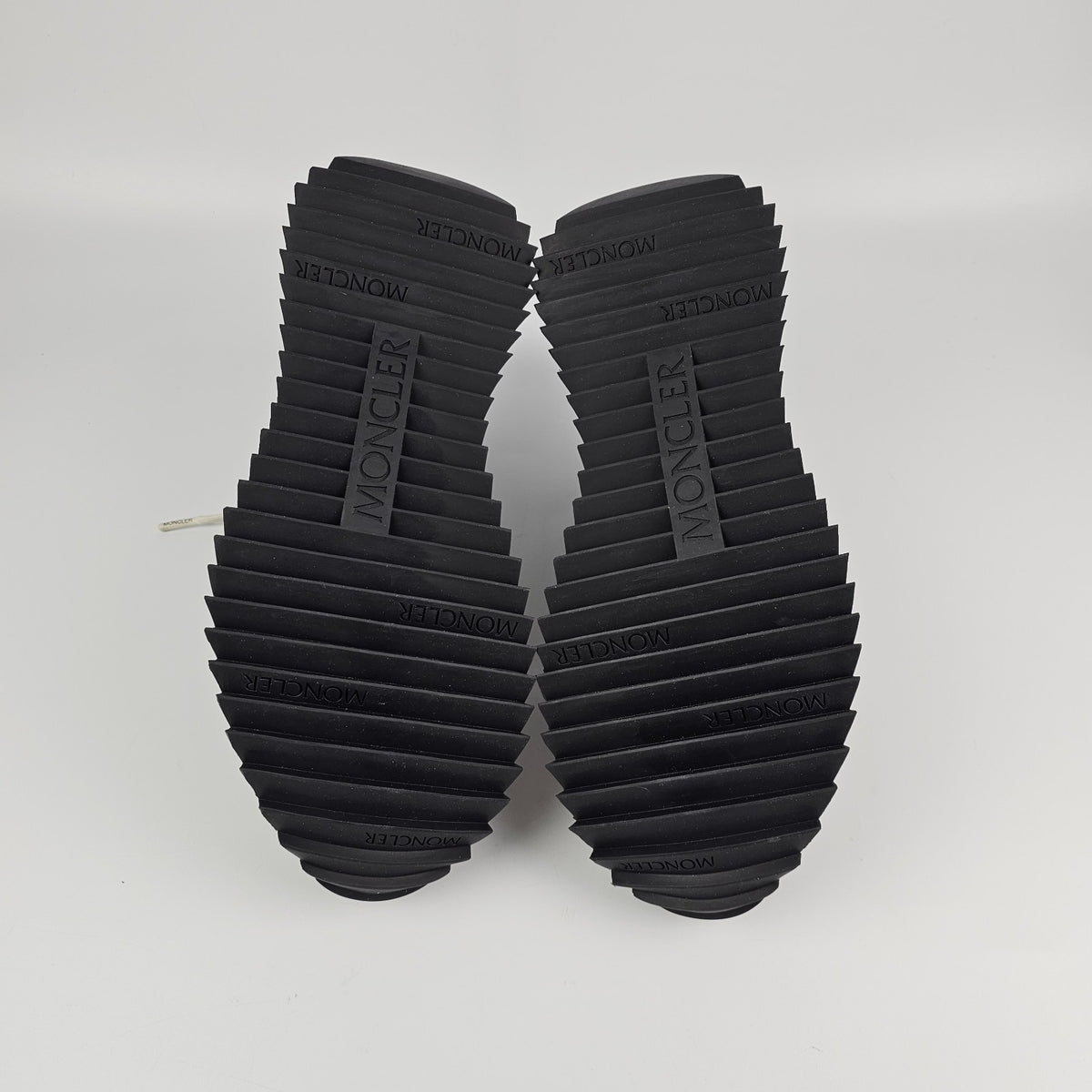 MONCLER Pacey2 $710 Black Sneakers New