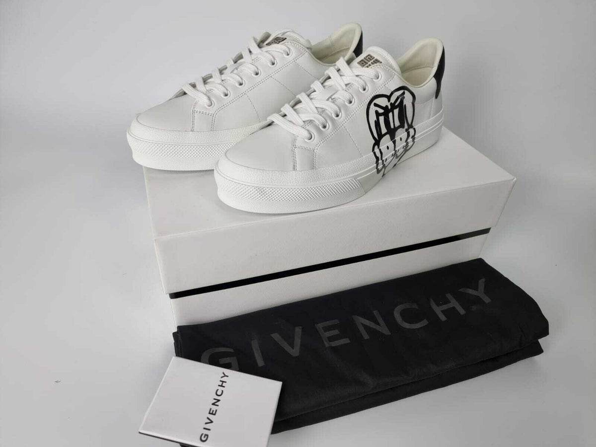 Givenchy City Sport White Sneakers New Size 42 US 9