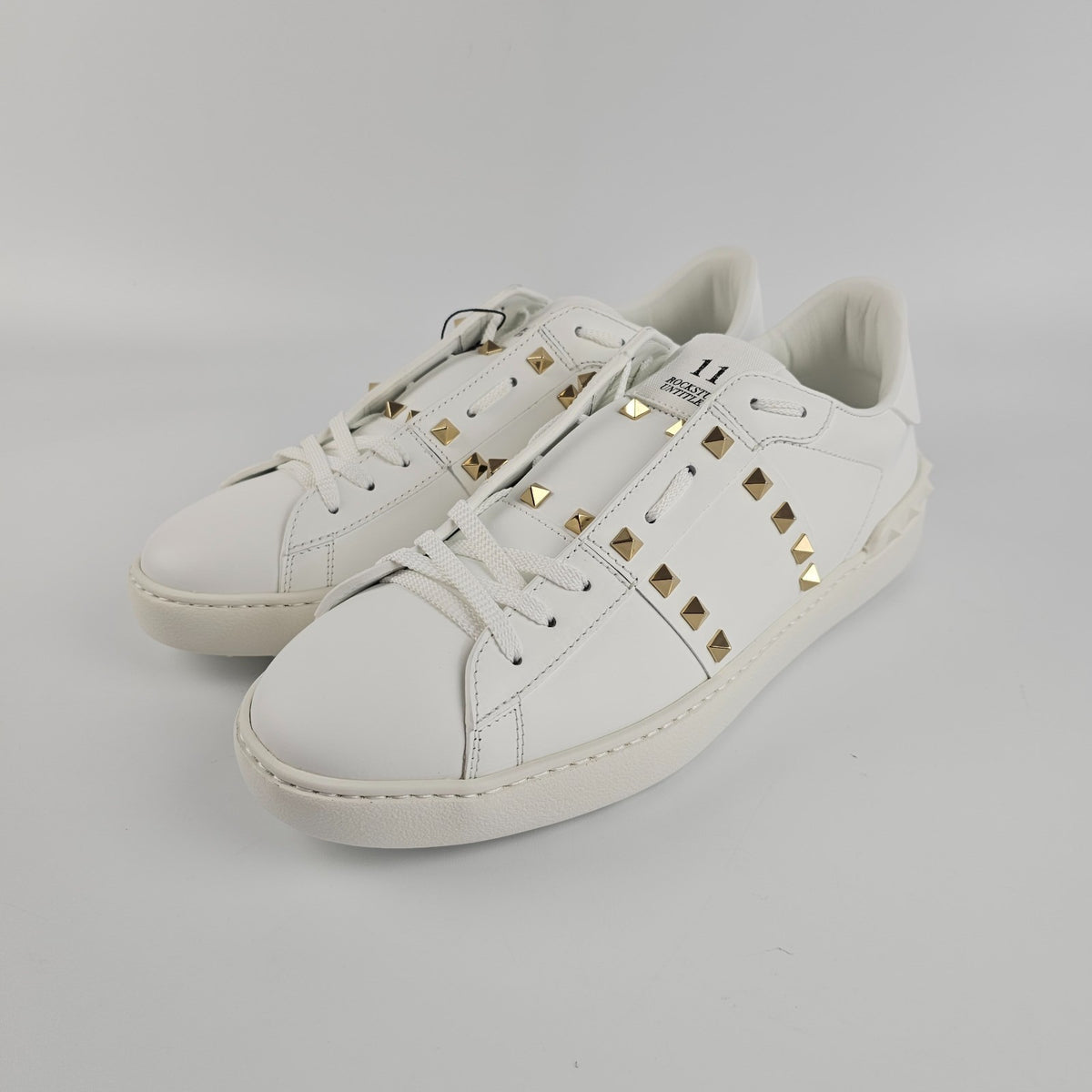 VALENTINO GARAVANI Rockstud Untitled White Sneakers New & Authentic