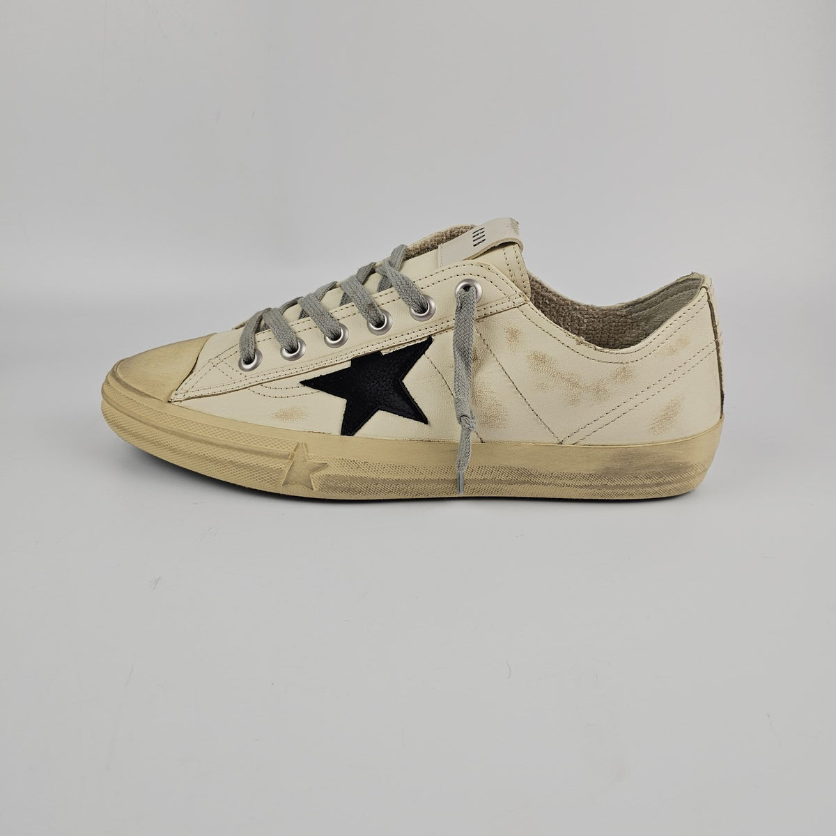 GOLDEN GOOSE V Star 2 Men's Beige/Black Sneakers New