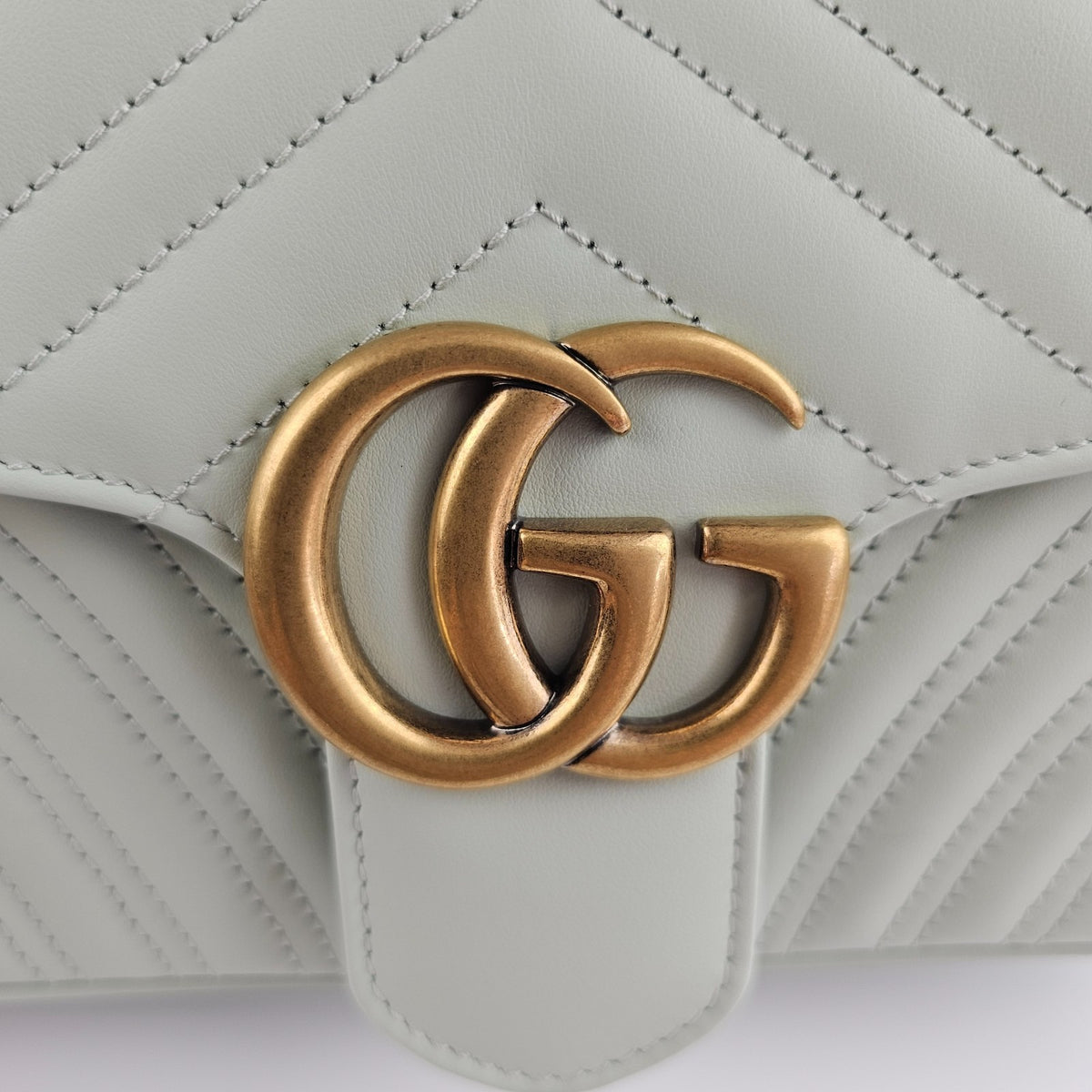 Gucci Marmont Medium GG $2850 Pale Green Leather Shoulder Bag New And Authentic