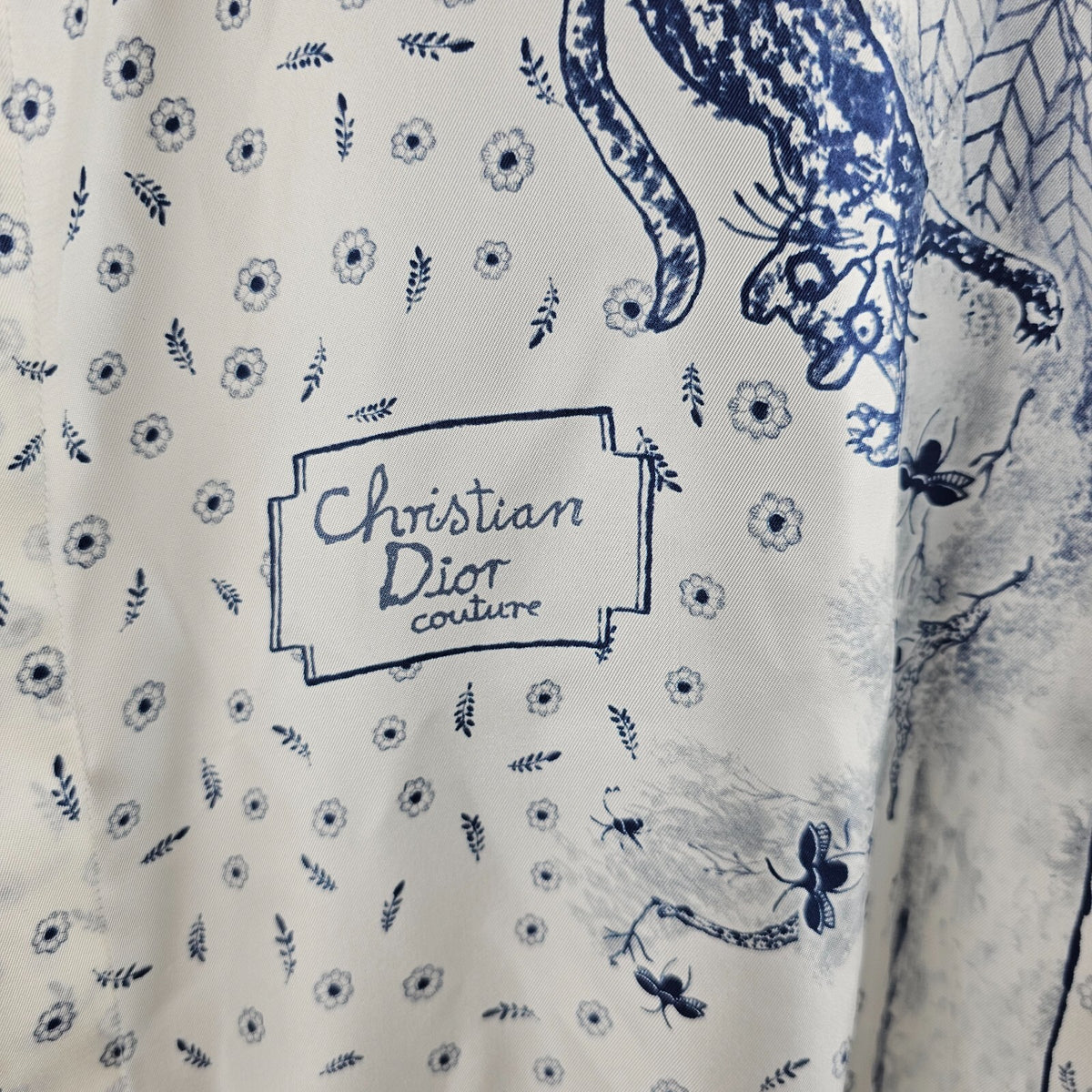 DIOR $2250 White And Navy Blue Silk Shirt New & Authentic Size 39