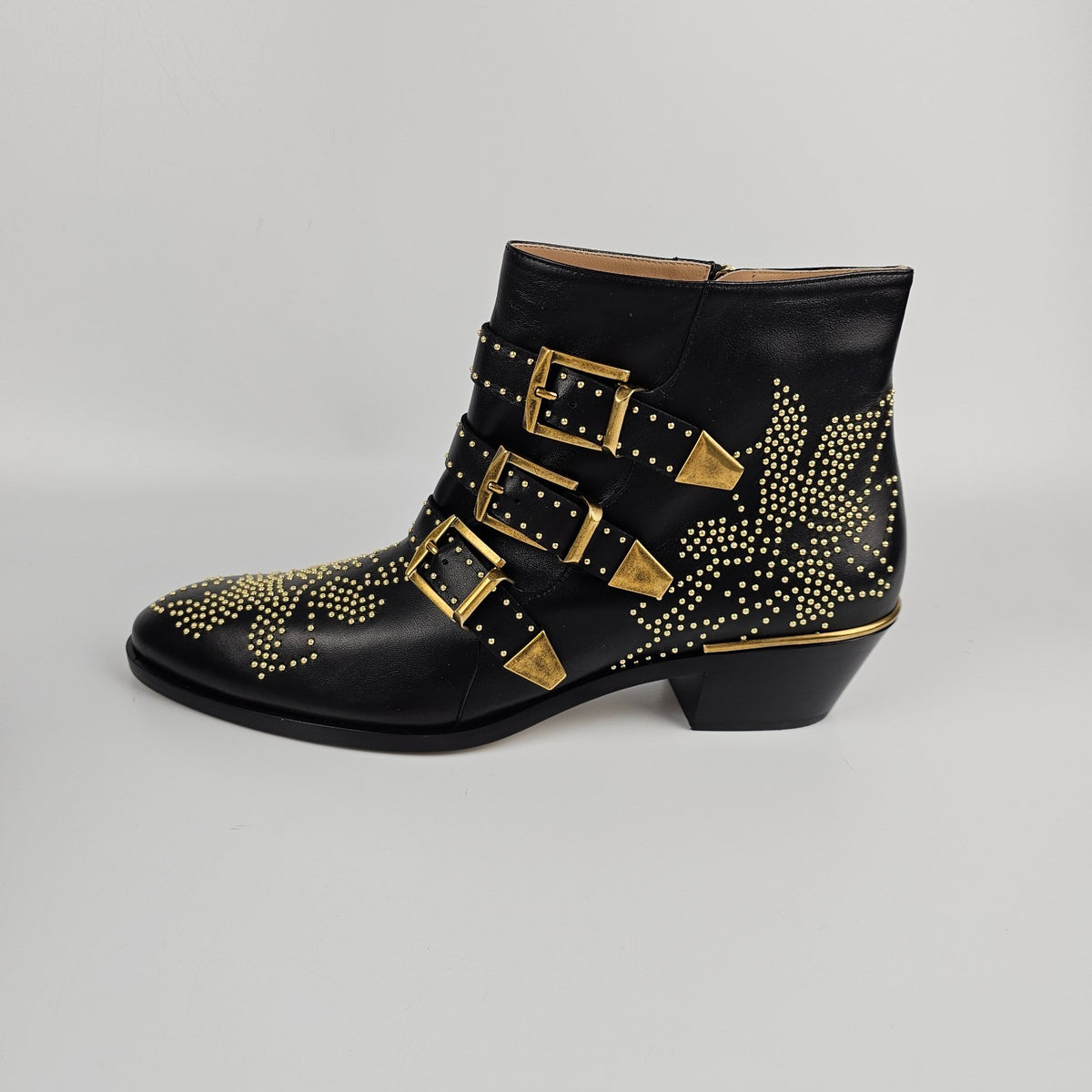 CHLOE Susanna Black Ankle Boots New & Authentic