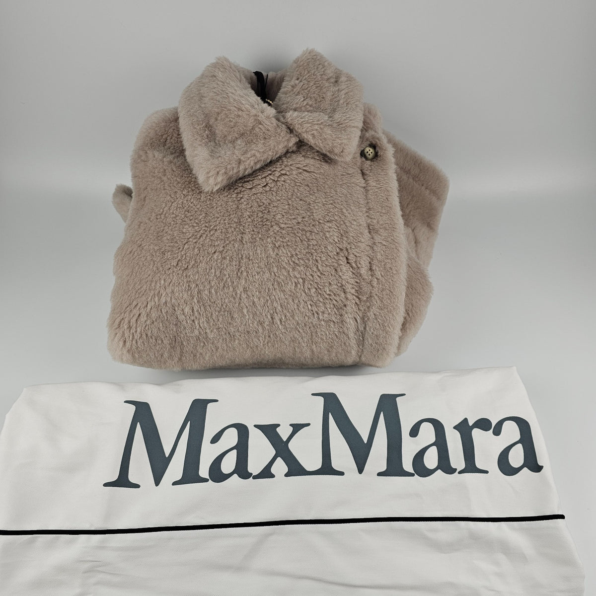 MAX MARA Tebe Teddy Beige Fuzzy Cape Jacket New & Authentic