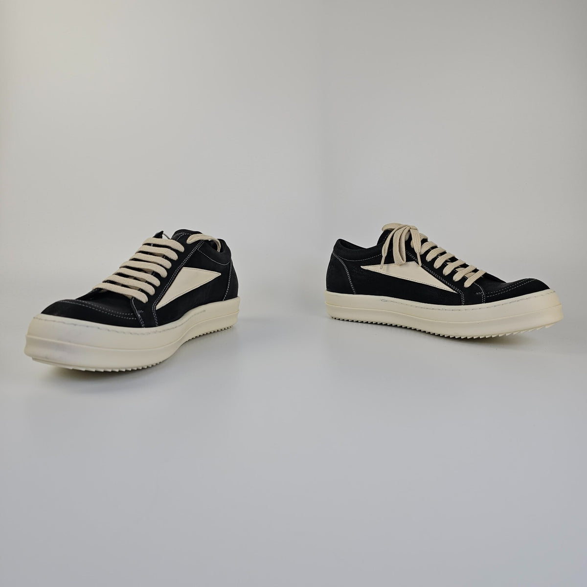 RICK OWENS Vintage Black/Milk Nubuck/Grained Leather Sneakers New Size 41 US 8