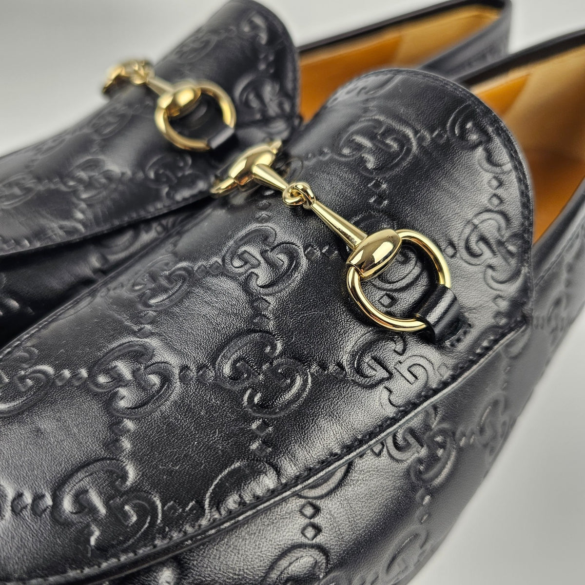 GUCCI Jordaan $1050 Women's Black GG Leather Loafers New & Authentic