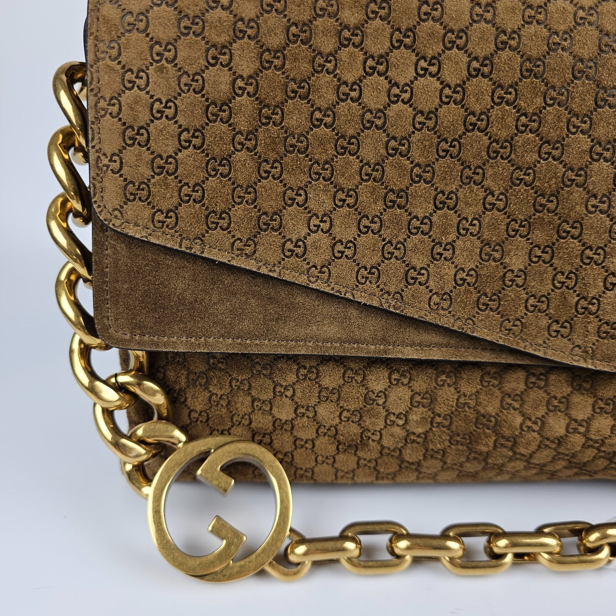 GUCCI $4600 Brown GG Suede Large With Chain Shoulder Bag New & Authentic