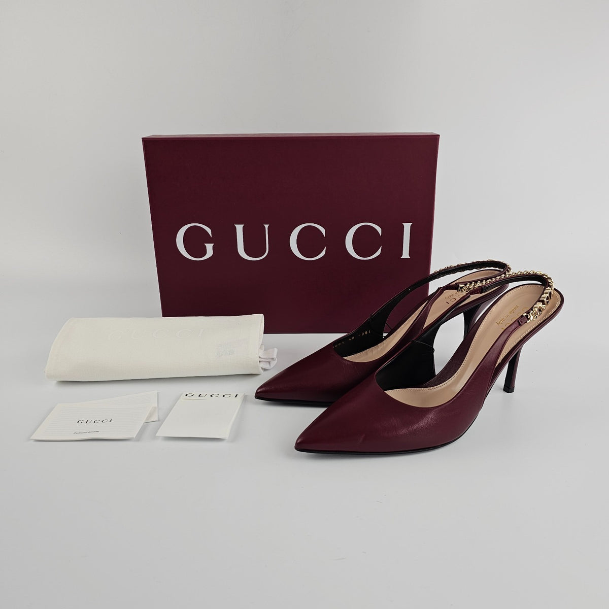 GUCCI Signoria $1150 Rosso Ancora Red Leather Slingback Pumps New & Authentic