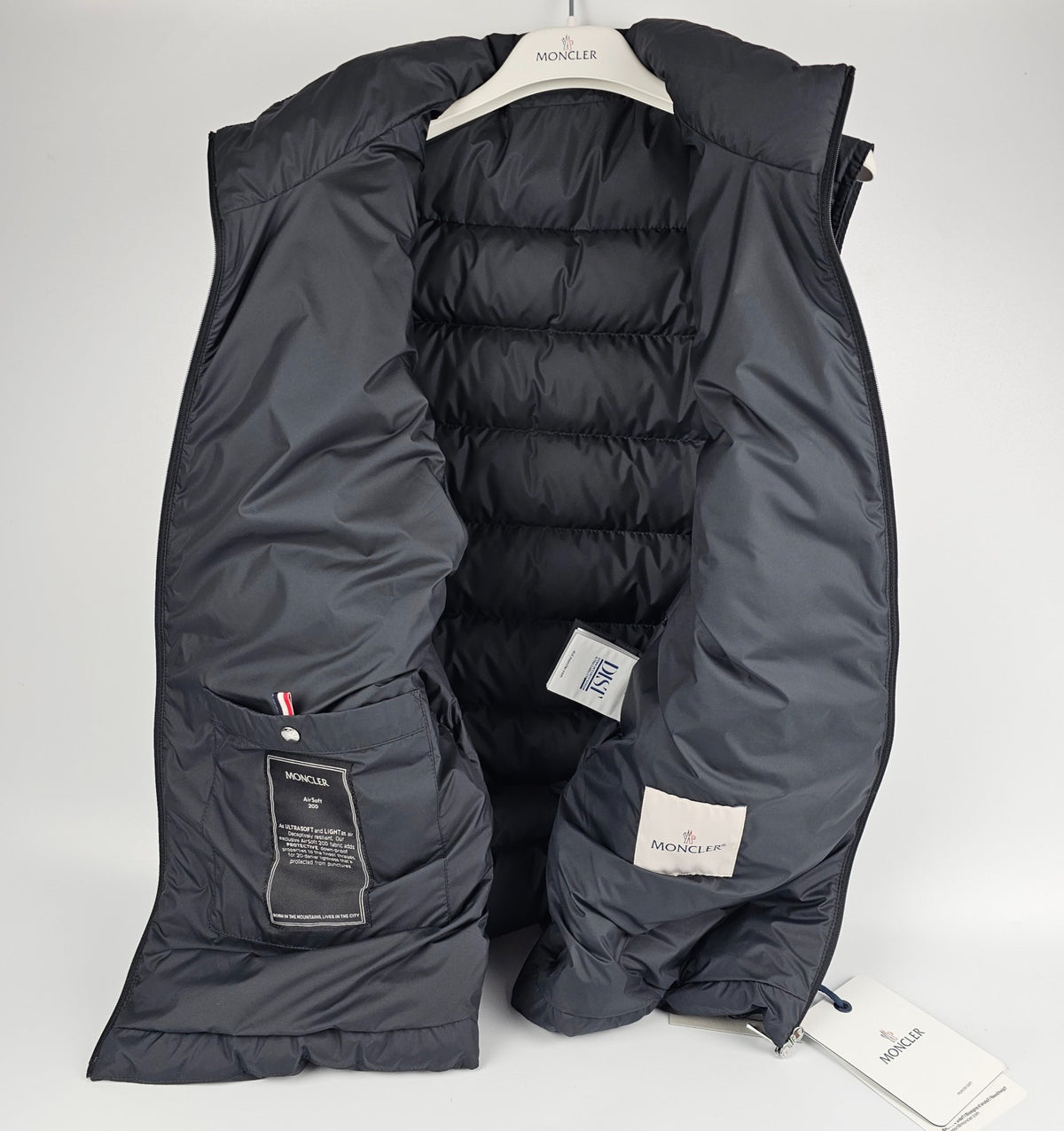 MONCLER Lechtal $1115 Men's Black Down Vest New