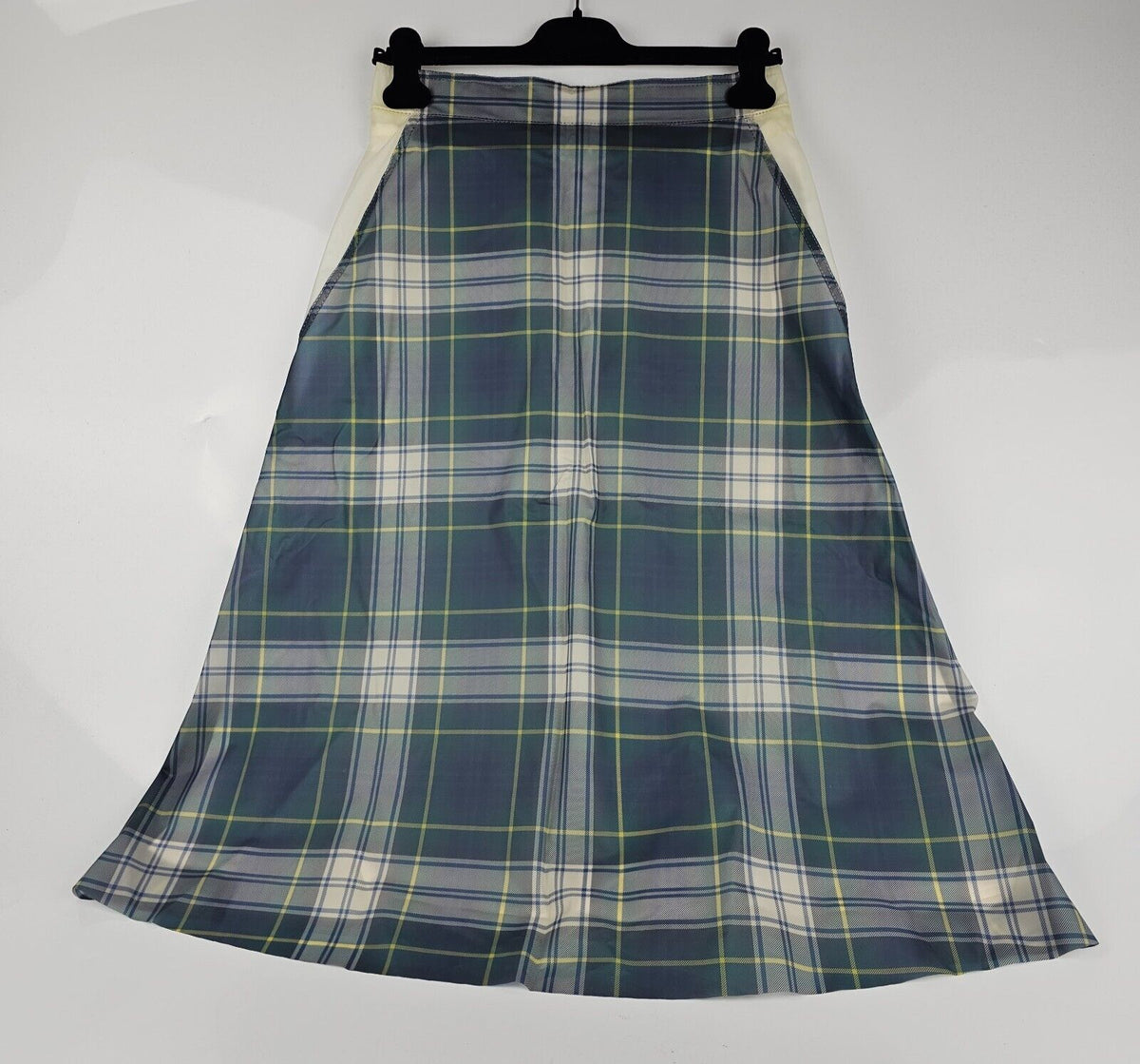 BURBERRY Checkered Blue Skirt Size 8 New