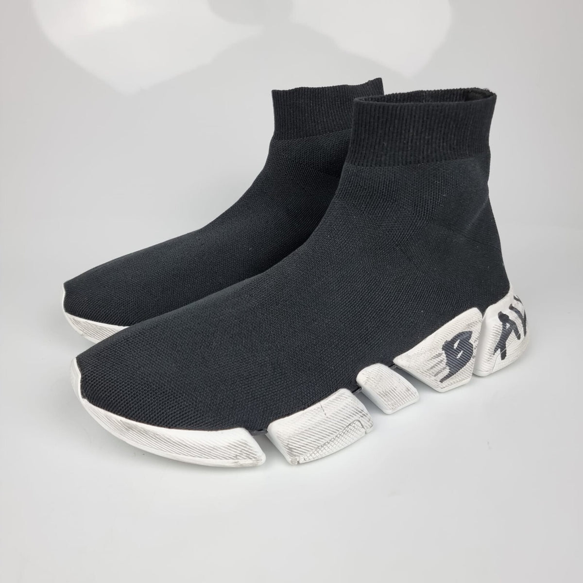 BALENCIAGA Speed 2 Men's Black And White Sneakers New