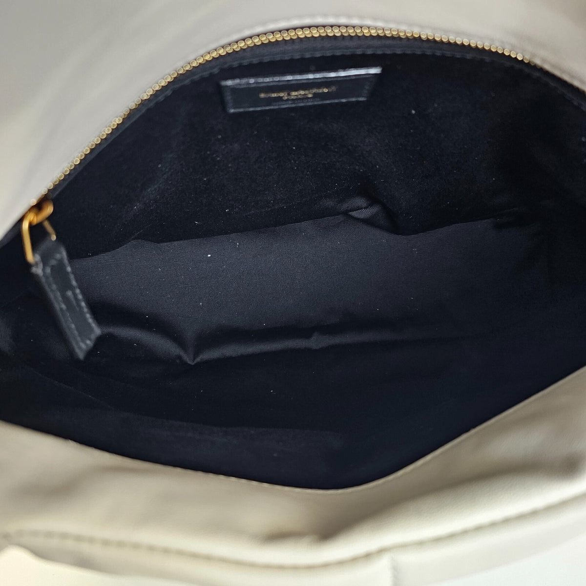 SAINT LAURENT Puffer Medium $3550 Blanc Vintage Nappa Leather Shoulder Bag New