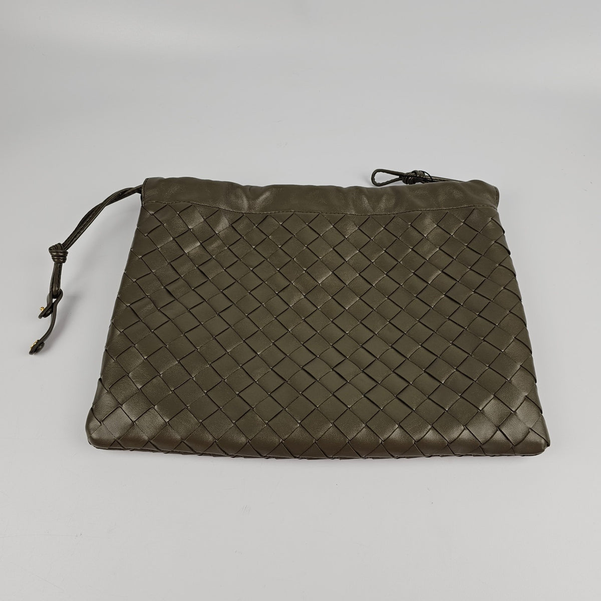 BOTTEGA VENETA Dustbag Medium $2600 Cypress Intrecciato Leather Handbag New