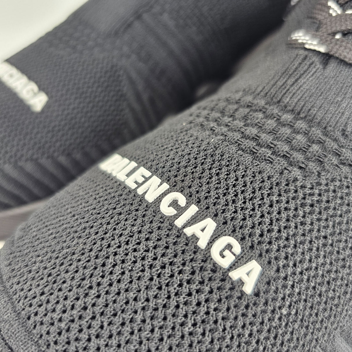 BALENCIAGA Speed 2 Men's Black Laced Sneakers New