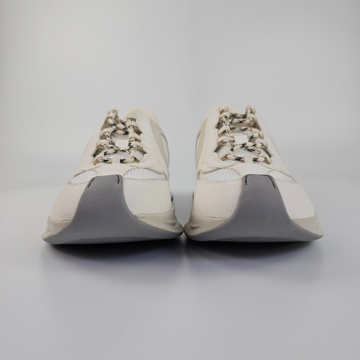 GUCCI Run GG Women's White/Beige Leather Low Top Sneakers New