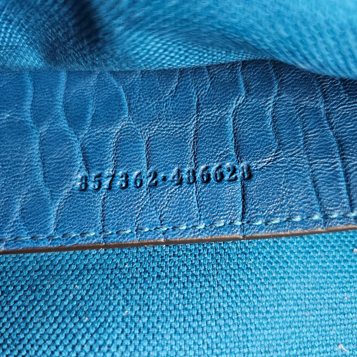 GUCCI $4600 Cobalt Blue GG Leather Large With Chain Shoulder Bag New & Authentic